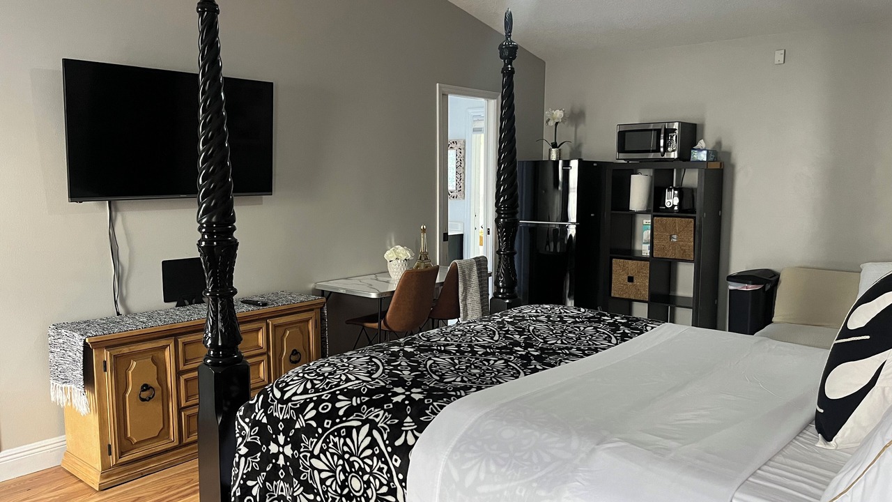 Photo of Bedroom in Casselberry