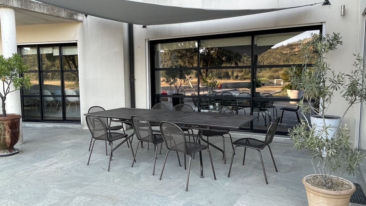 Photo of Outdoor in Tavel