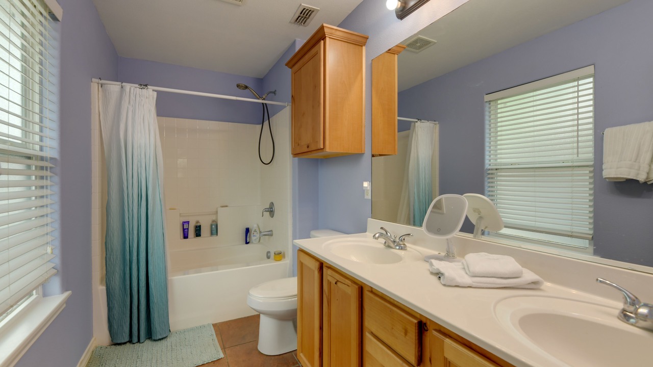Photo of Bathroom in Flour Bluff