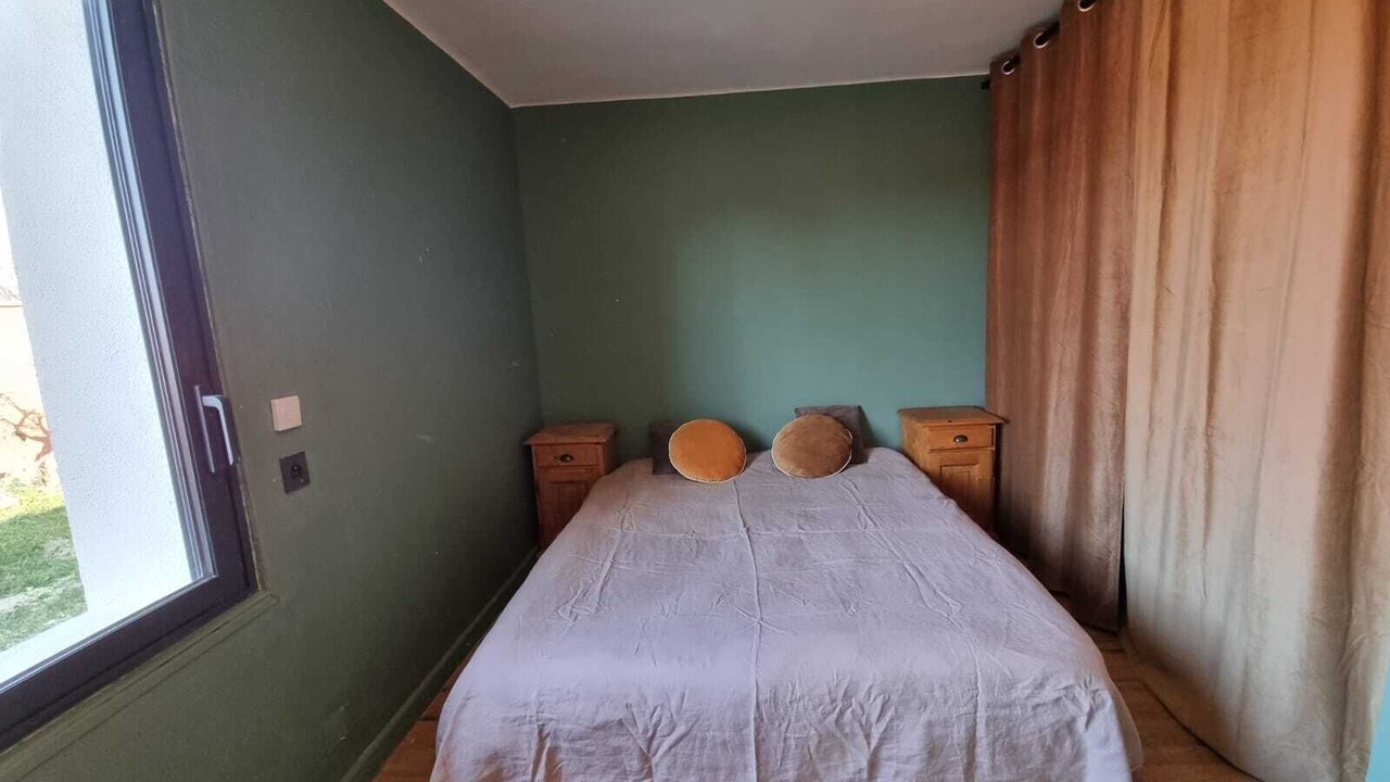 Photo of Bedroom in Jonquieres