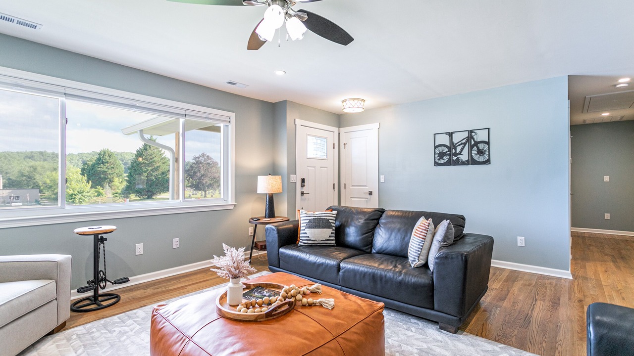Photo of Livingroom in Pisgah Forest