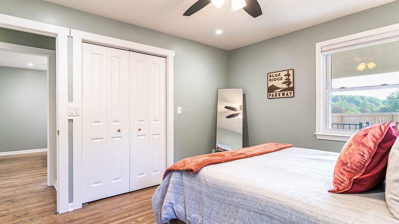 Photo of Bedroom in Pisgah Forest