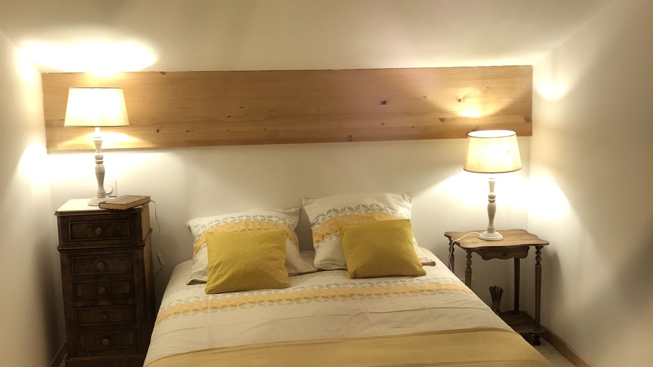 Photo of Bedroom in Flaux