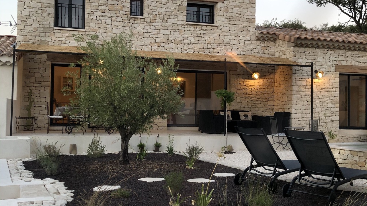 Photo of Patio Balcony in Flaux