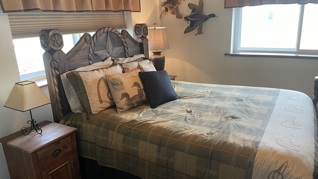 Photo of Bedroom in Calvert