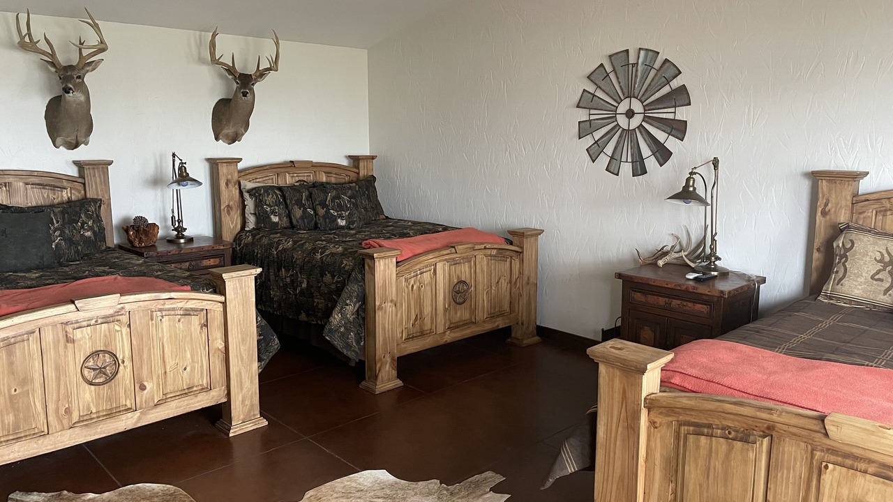 Photo of Bedroom in Calvert