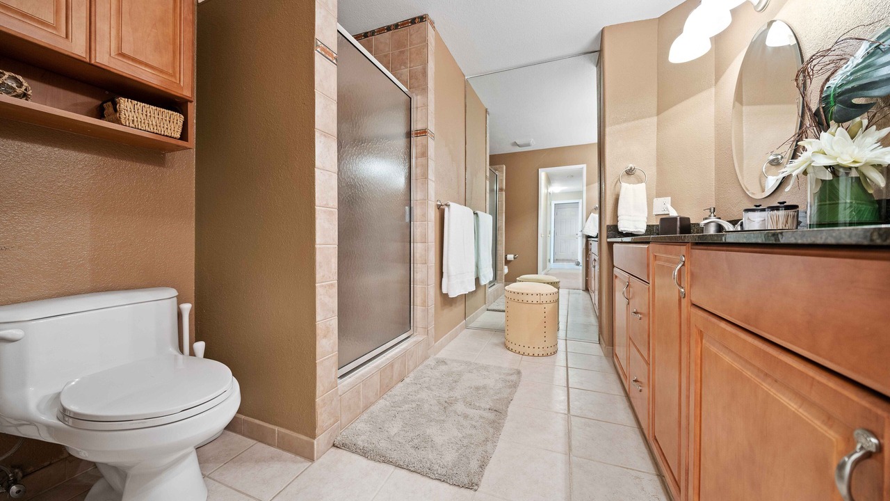 Photo of Bathroom in Discovery Bay