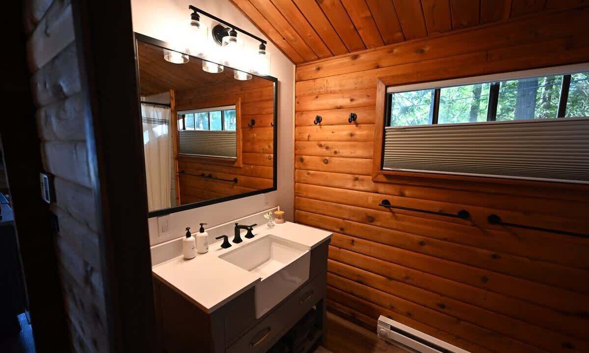 Photo of Bathroom in Hope