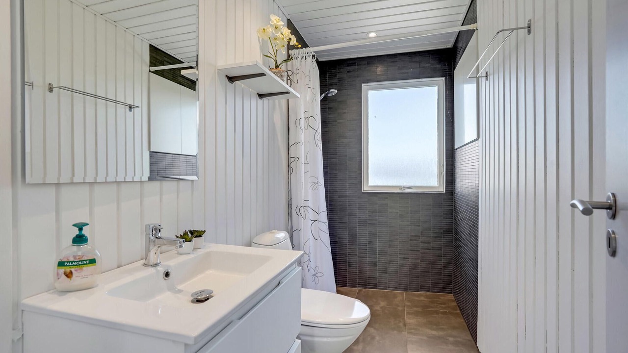 Photo of Bathroom in Hejlsminde Strand