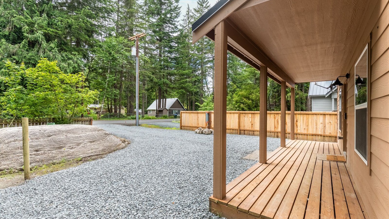 Photo of Patio Balcony in Paradise Estates