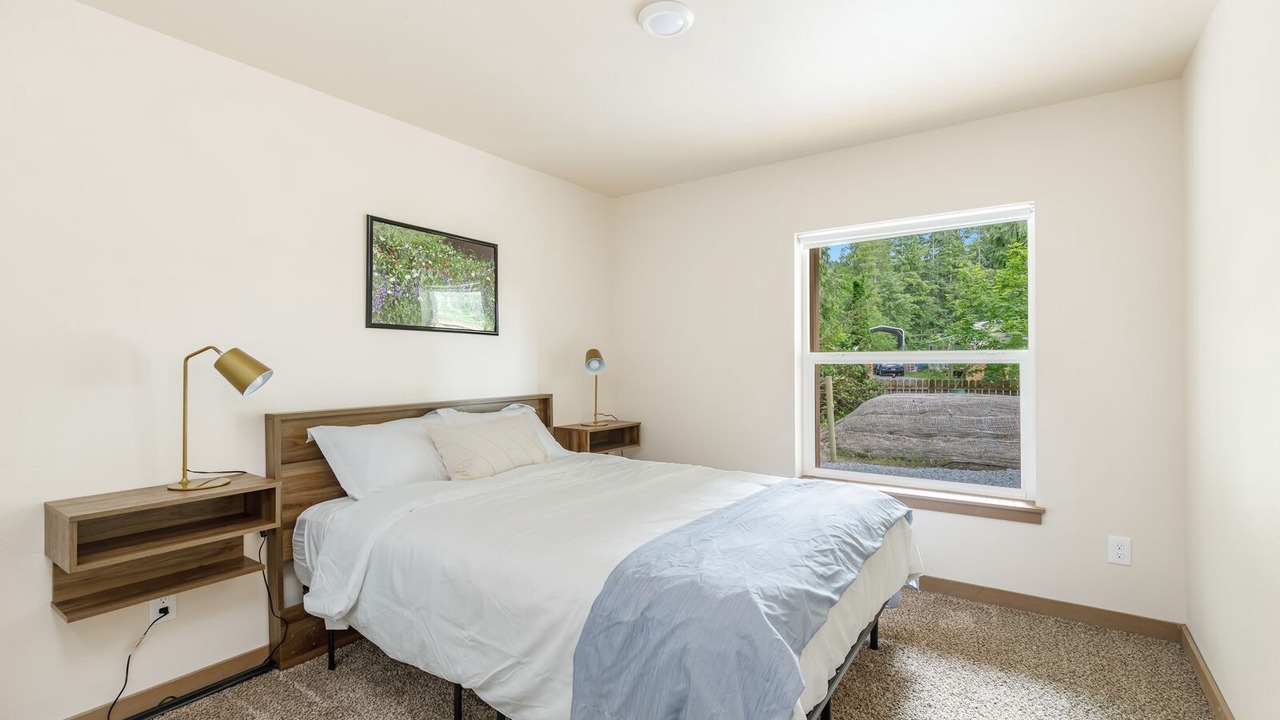 Photo of Bedroom in Paradise Estates