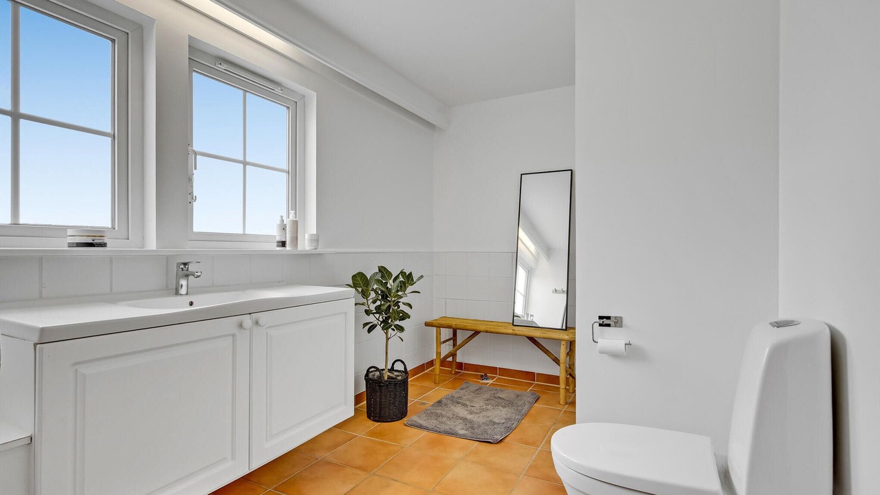 Photo of Bathroom in Holloselund