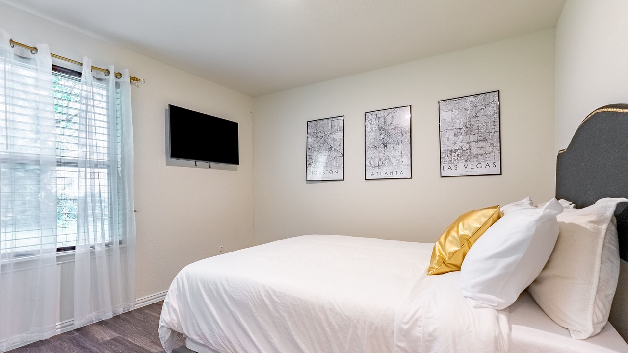 Photo of Bedroom in Northside
