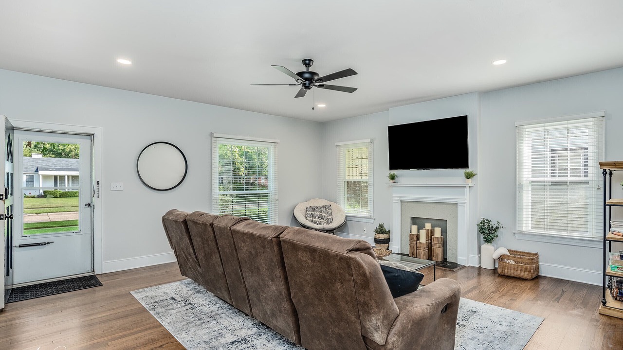 Photo of Livingroom in Broadmoor