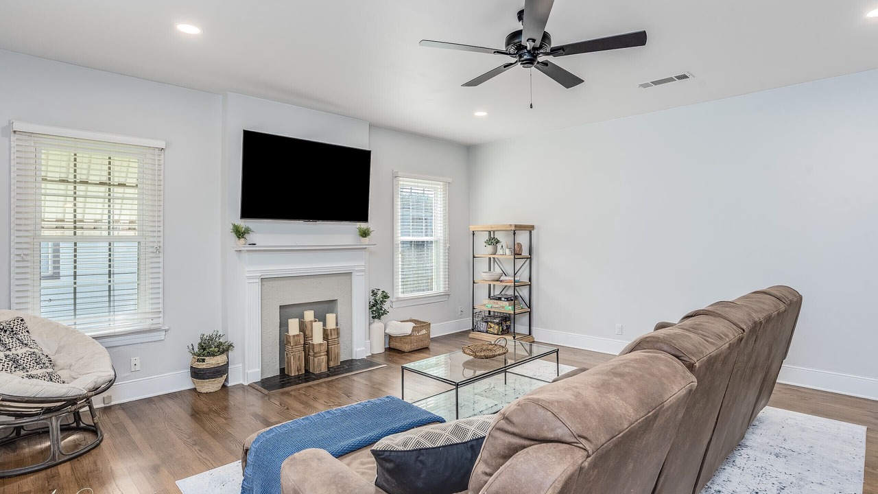 Photo of Livingroom in Broadmoor