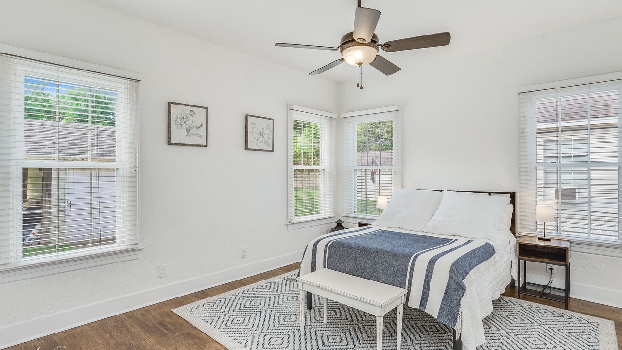 Photo of Bedroom in Broadmoor