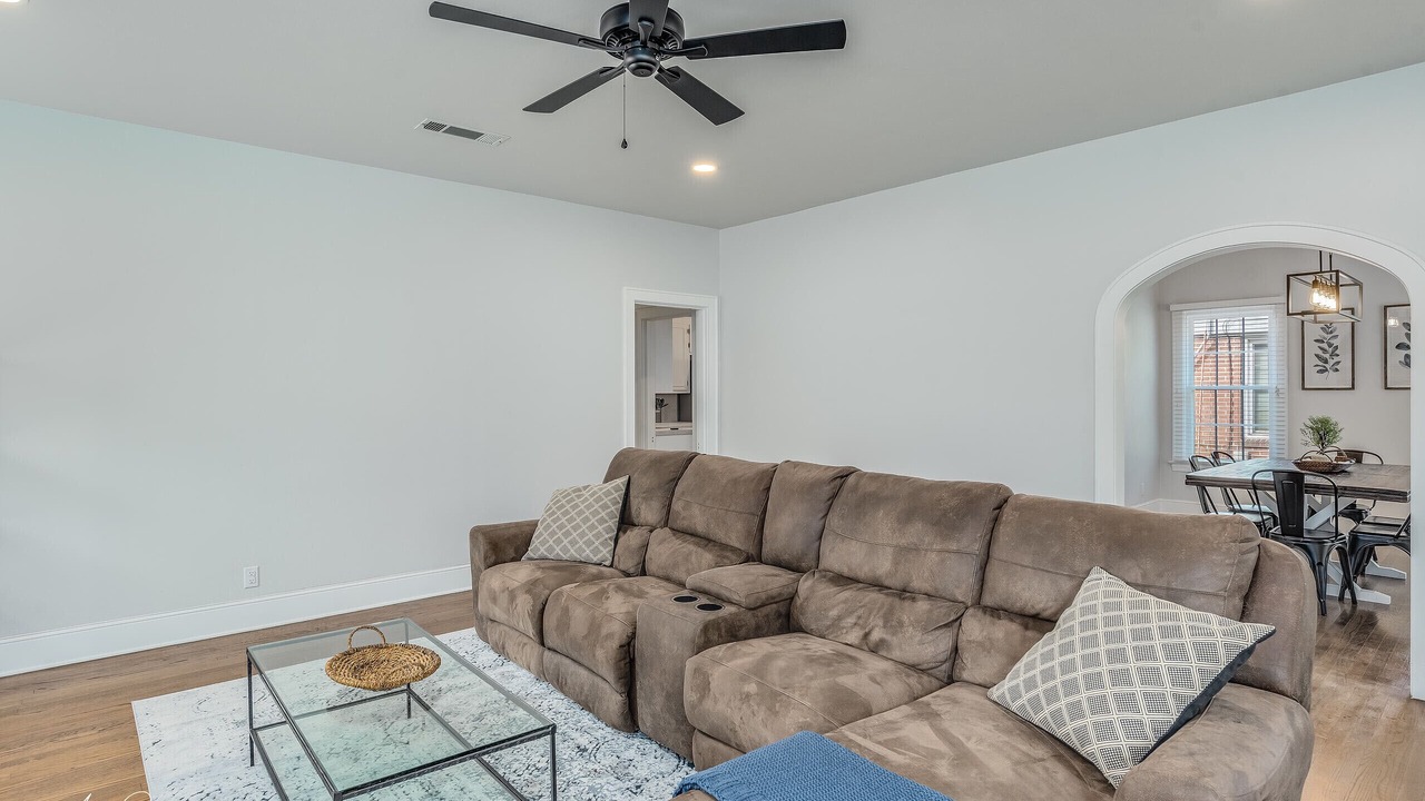 Photo of Livingroom in Broadmoor