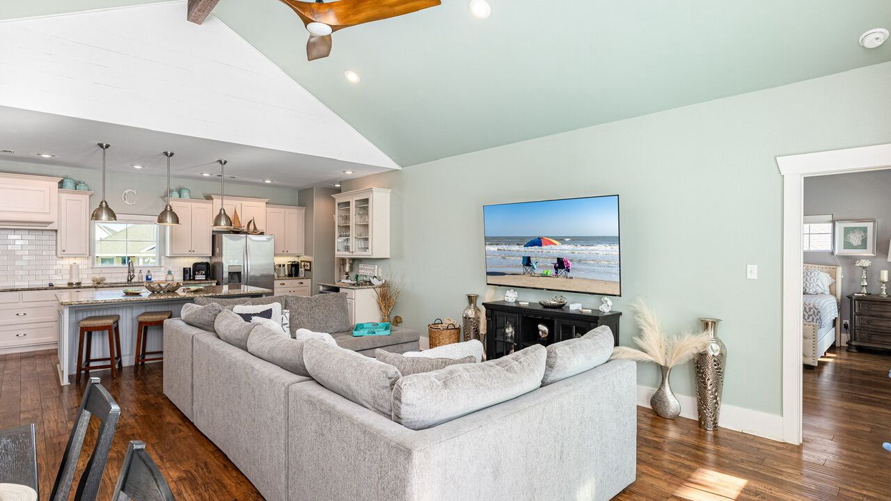 Photo of Livingroom in Crystal Beach