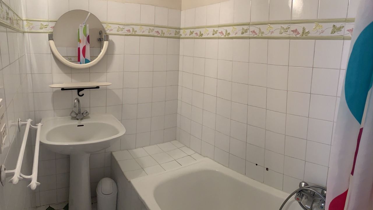 Photo of Bathroom in Cite