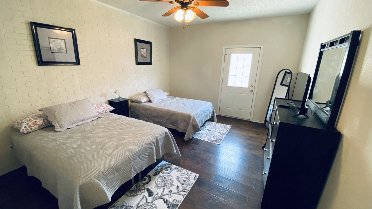 Photo of Bedroom in Midland