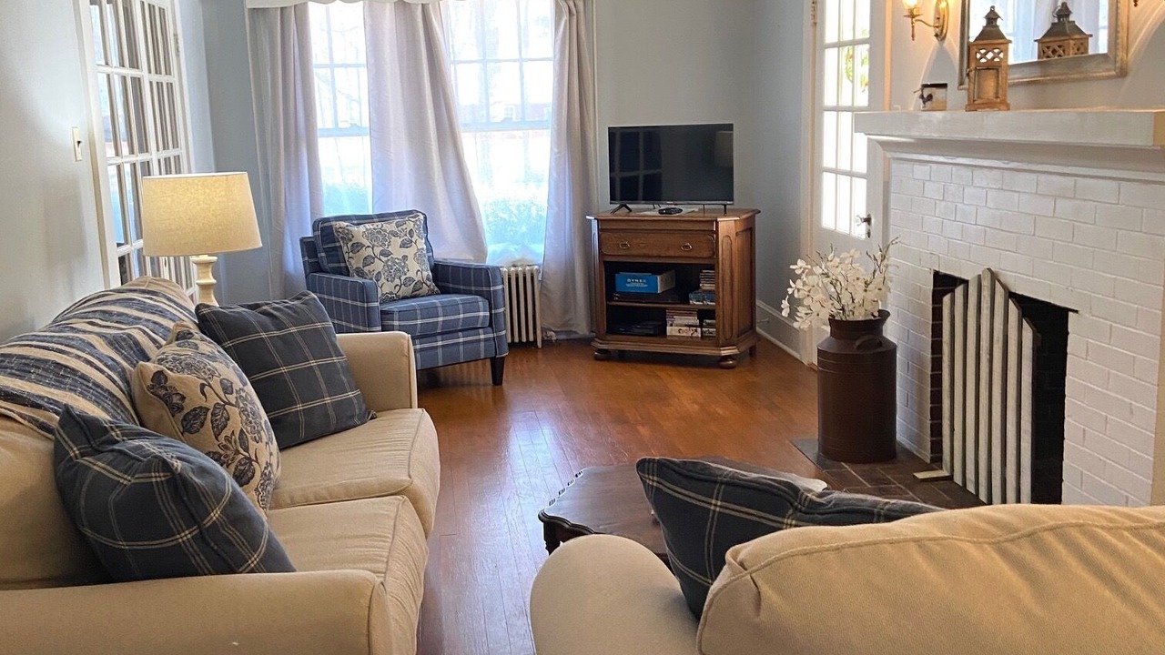 Photo of Livingroom in Greenbush