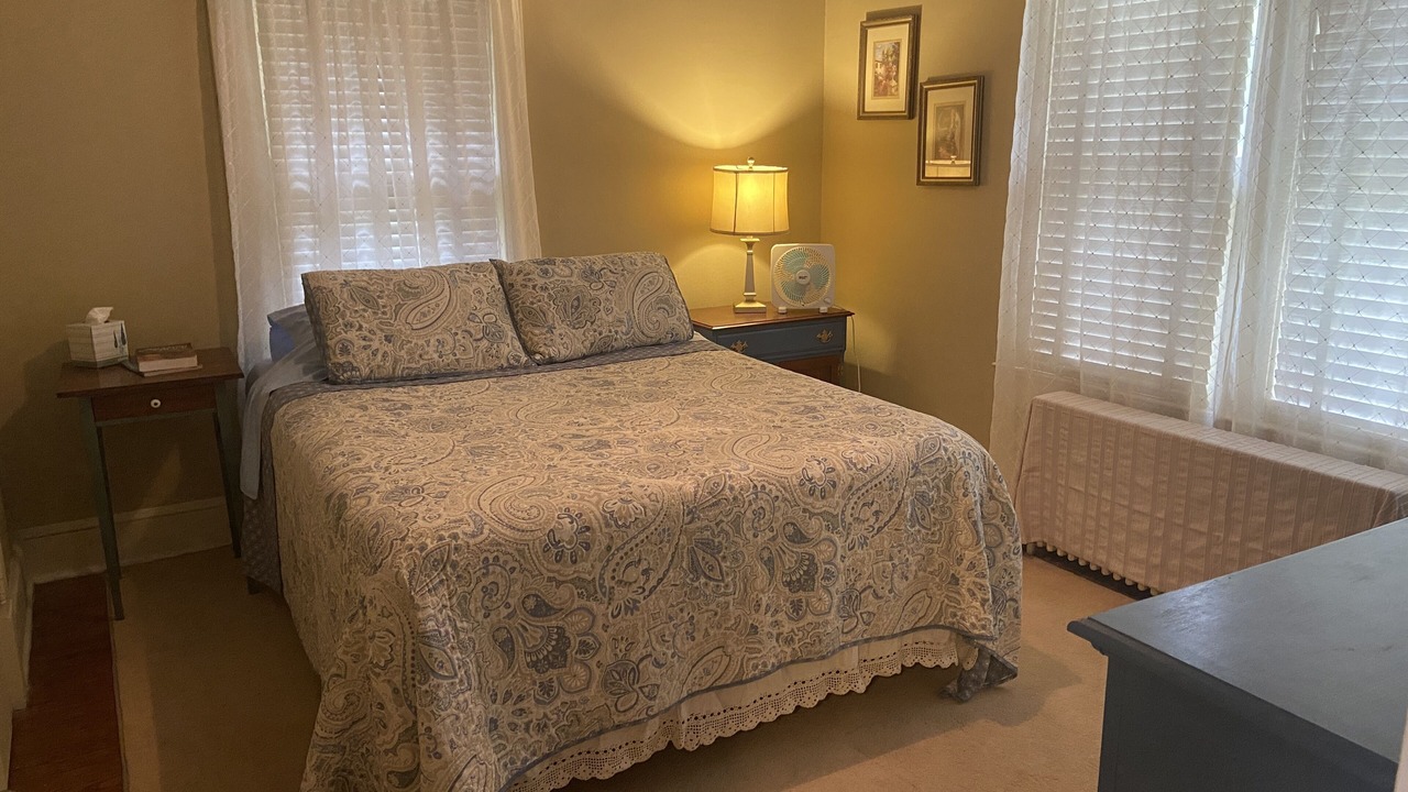 Photo of Bedroom in Greenbush