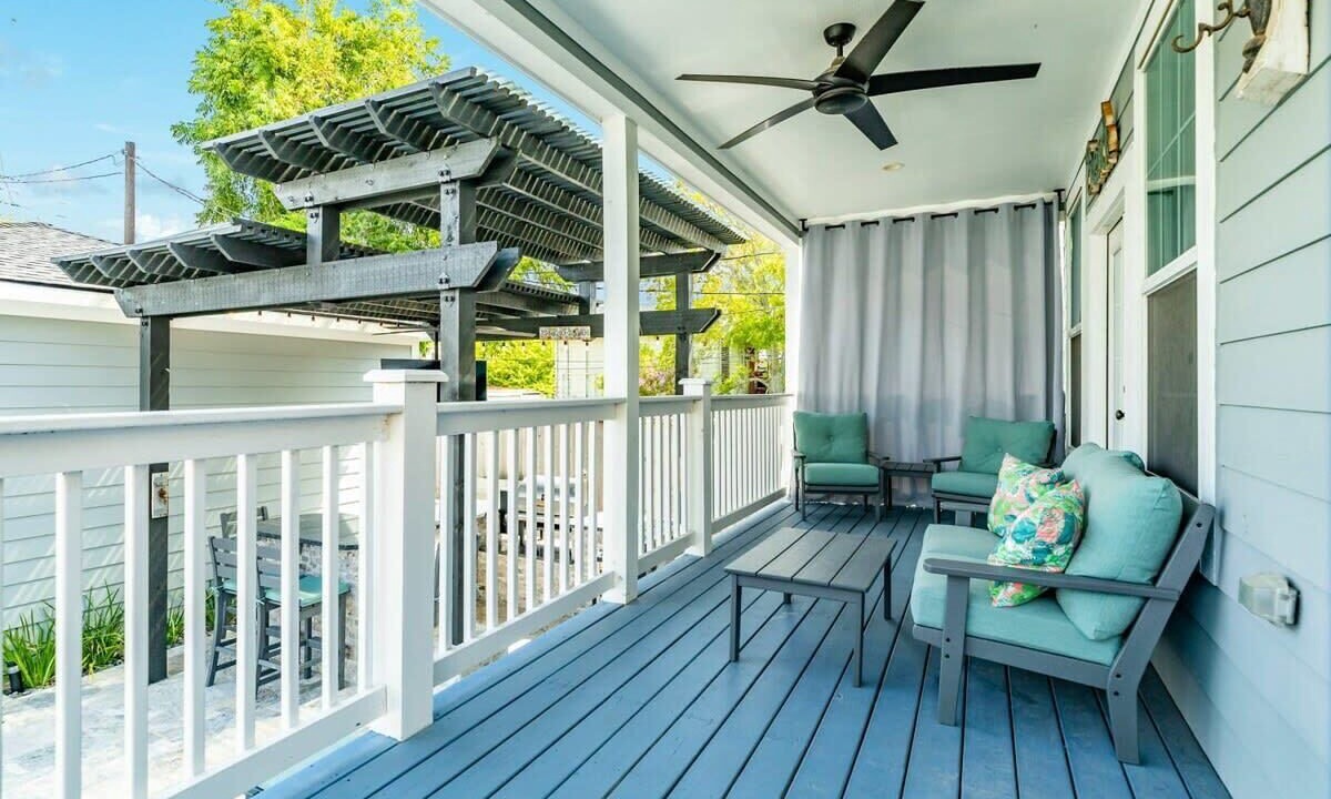 Photo of Patio Balcony in San Jacinto