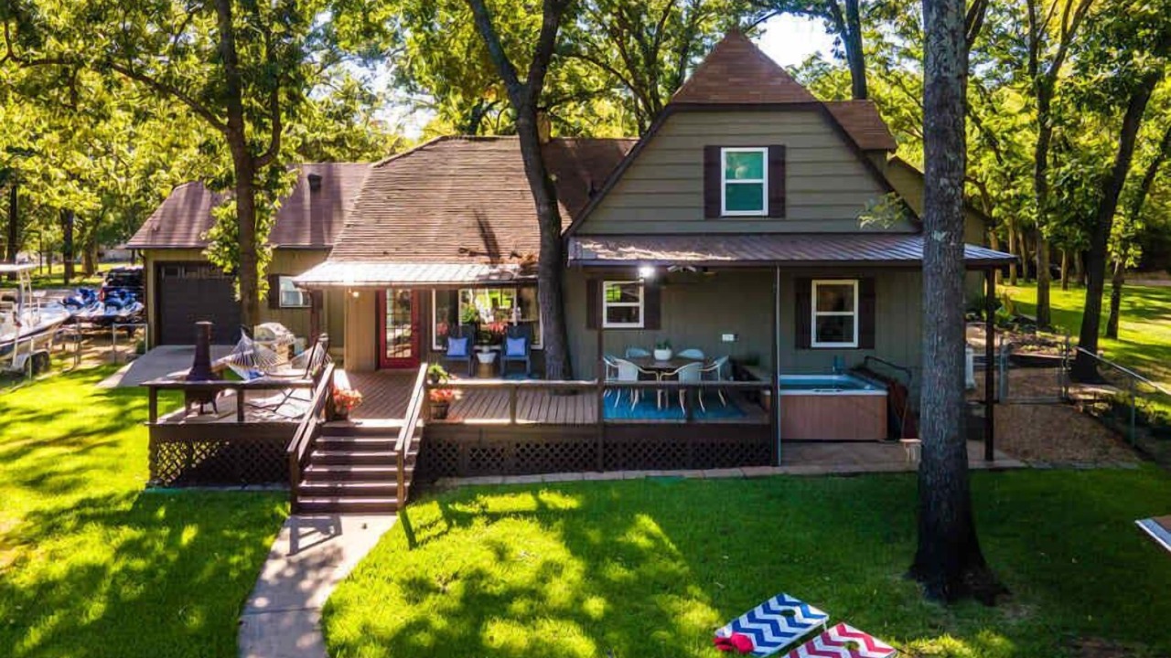 Photo of Outdoor in Enchanted Oaks