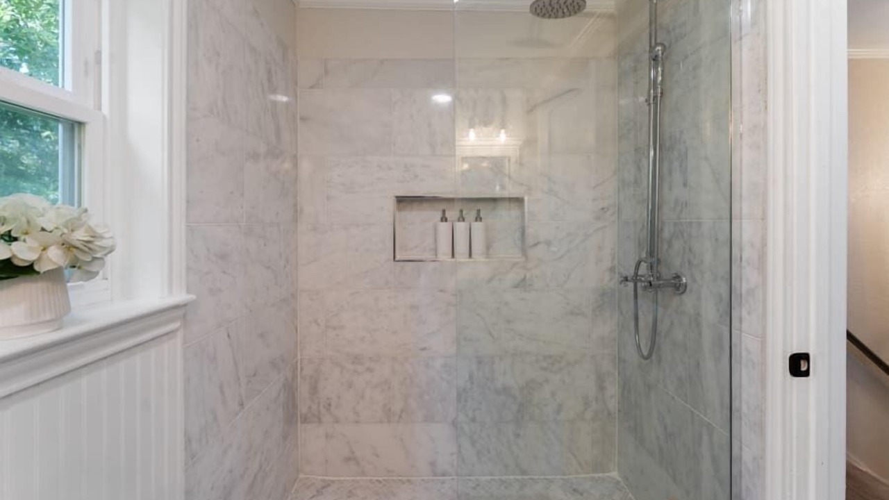 Photo of Bathroom in Enchanted Oaks