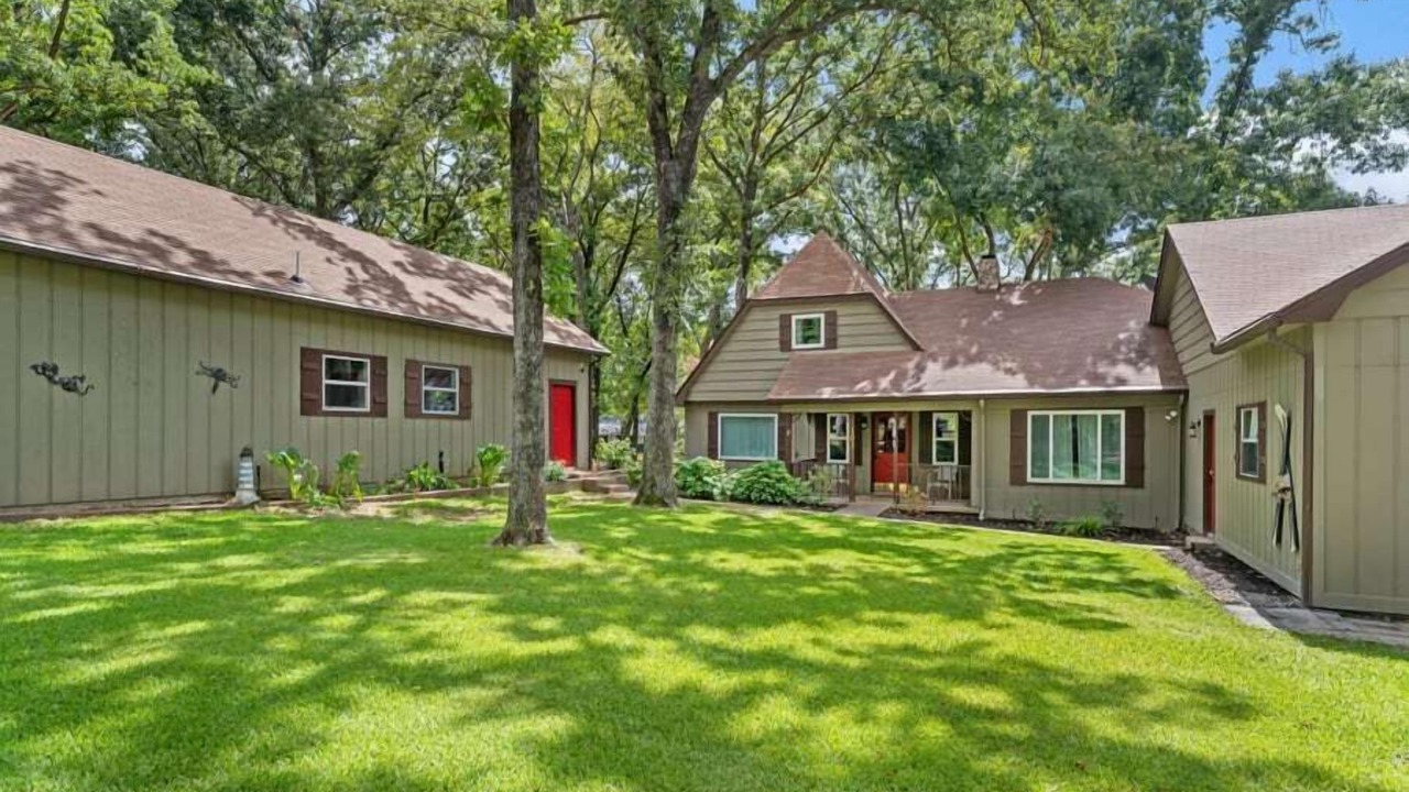 Photo of Outdoor in Enchanted Oaks