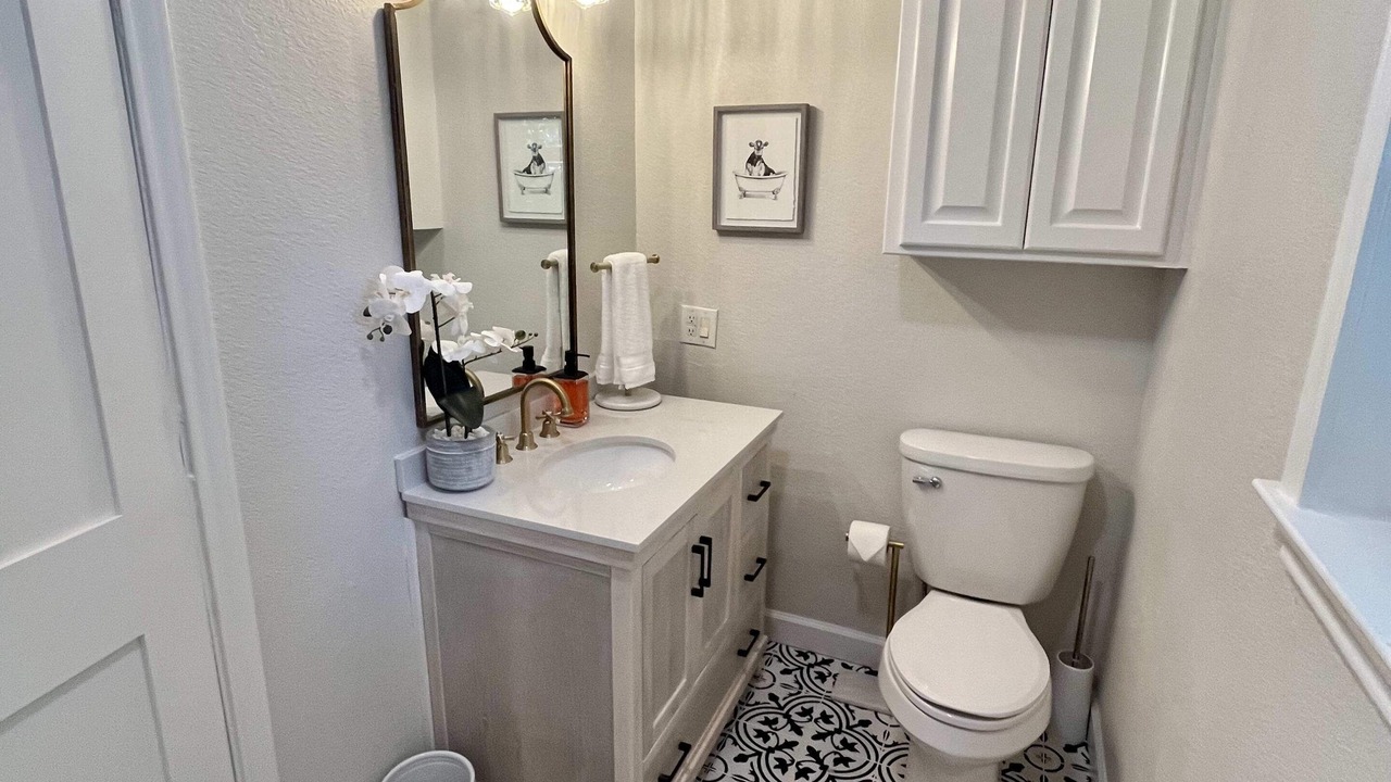 Photo of Bathroom in Enchanted Oaks
