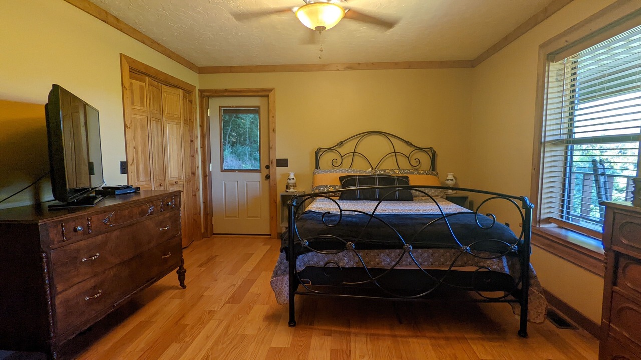 Photo of Bedroom in Gainesboro
