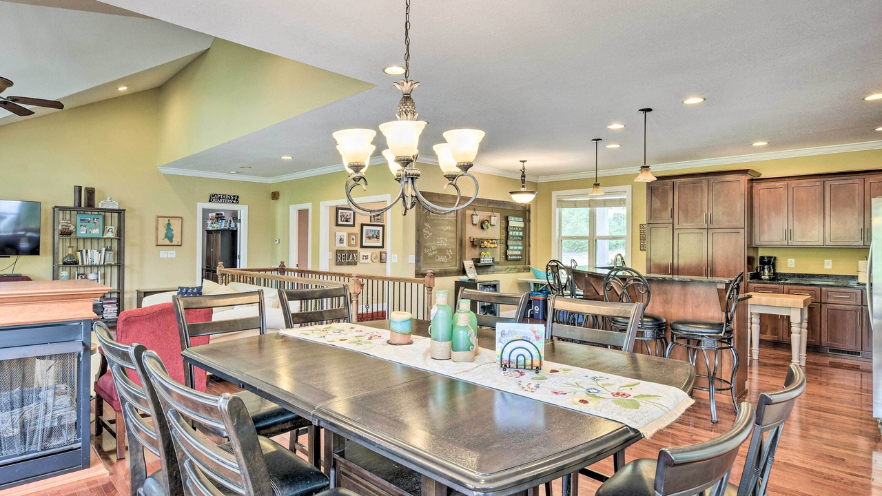 Photo of Others in Lake Secession