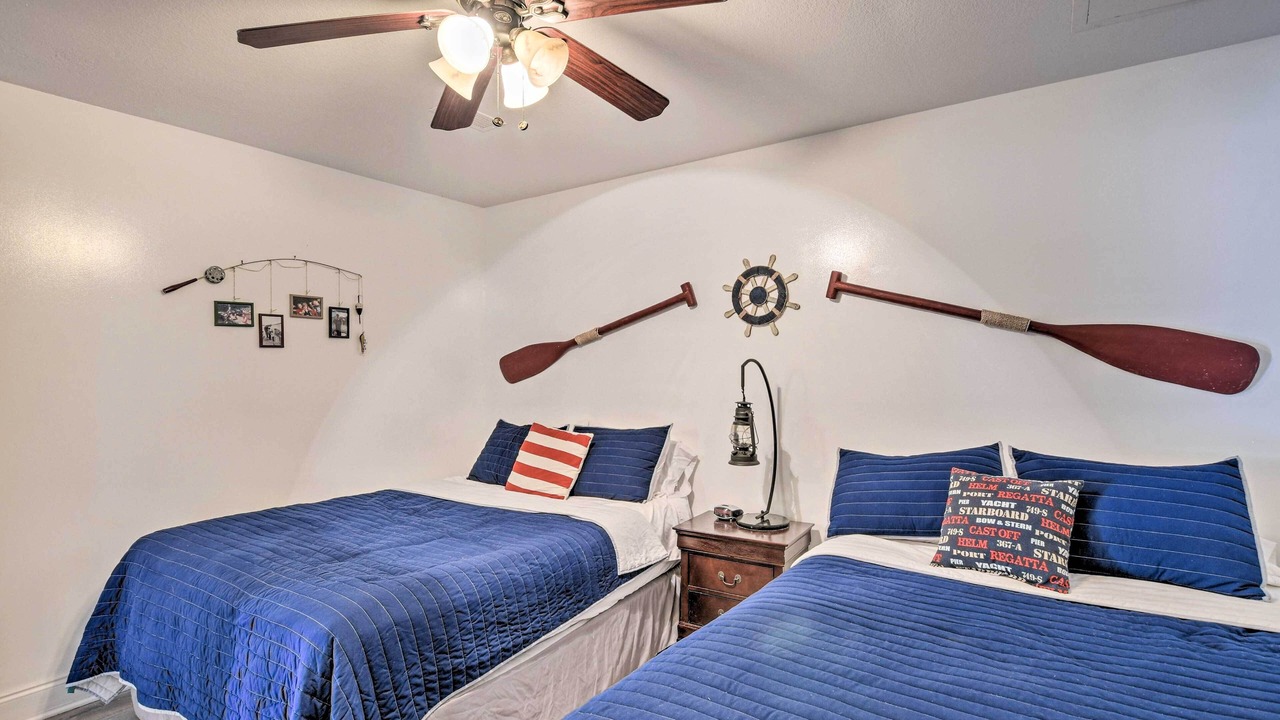 Photo of Others in Lake Secession