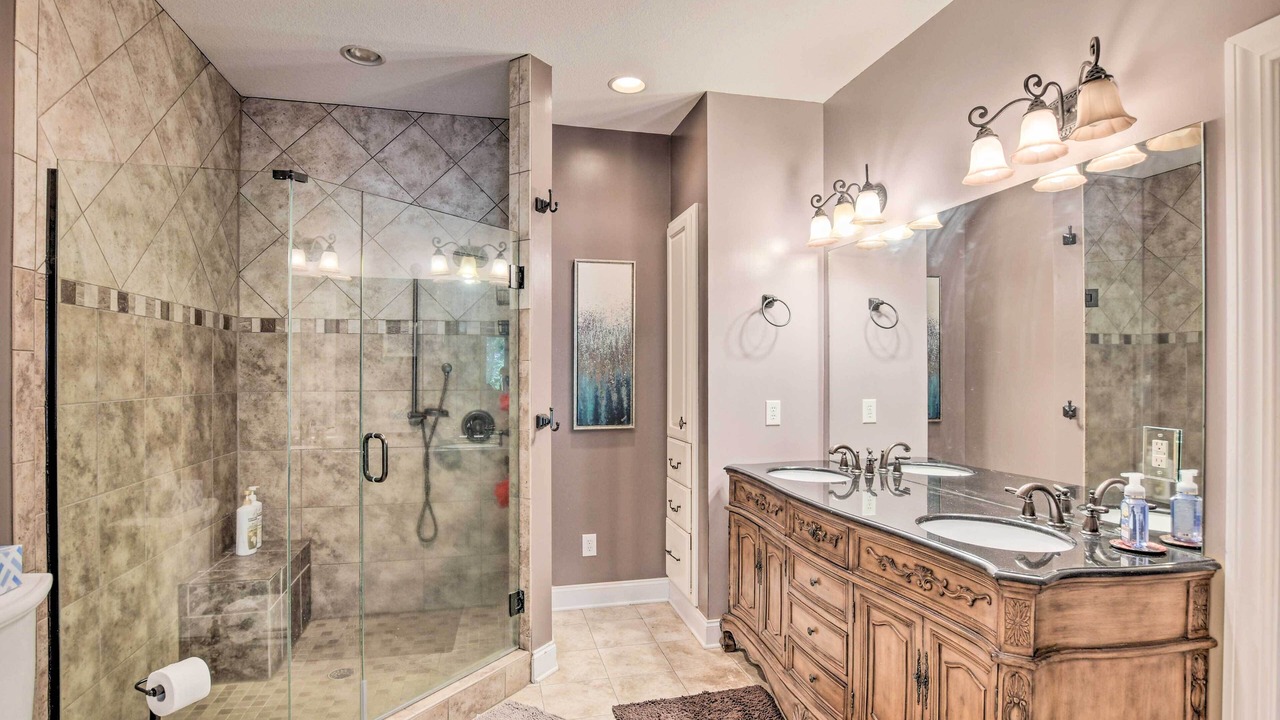 Photo of Bathroom in Lake Secession