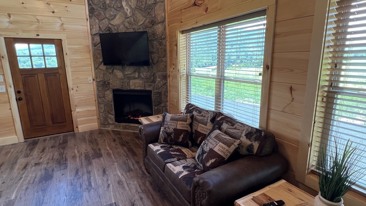 Photo of Livingroom in Cosby