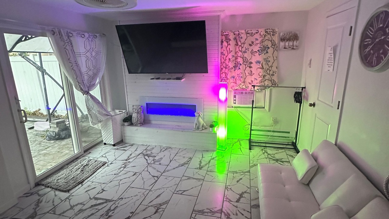Photo of Livingroom in Hempstead