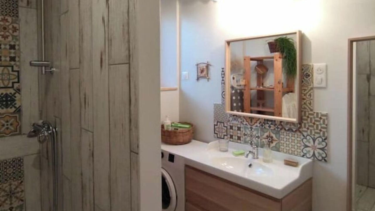 Photo of Bathroom in Millau