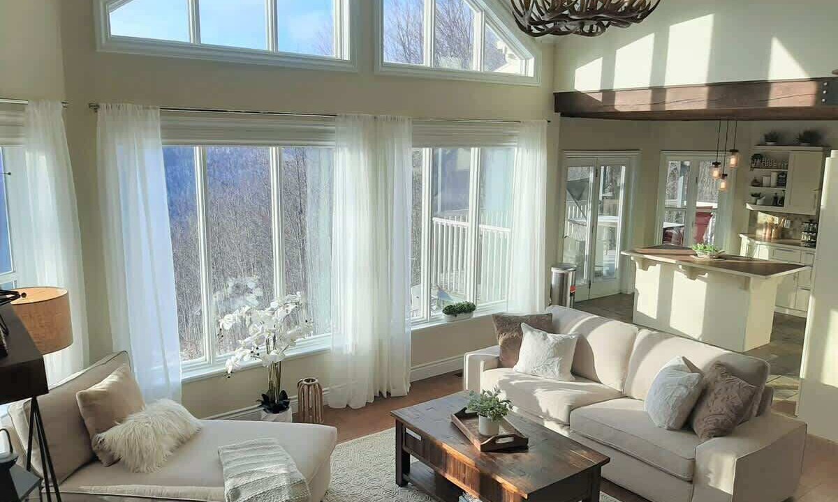 Photo of Livingroom in Saint-Faustin-Lac-Carre