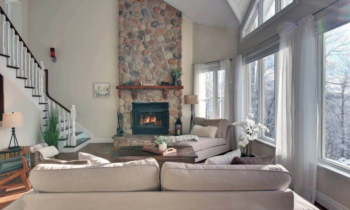 Photo of Livingroom in Saint-Faustin-Lac-Carre