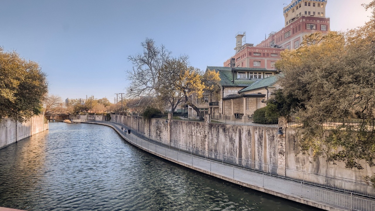 Photo of Outdoor in Arsenal