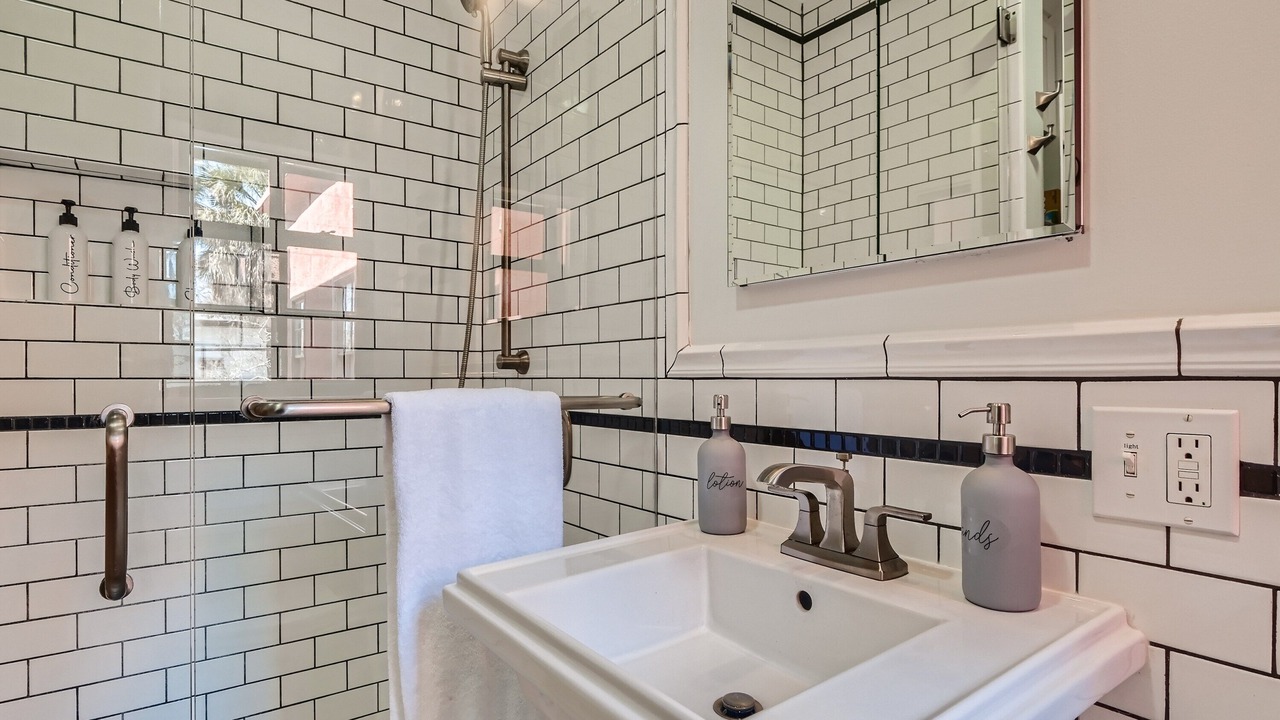 Photo of Bathroom in Arsenal