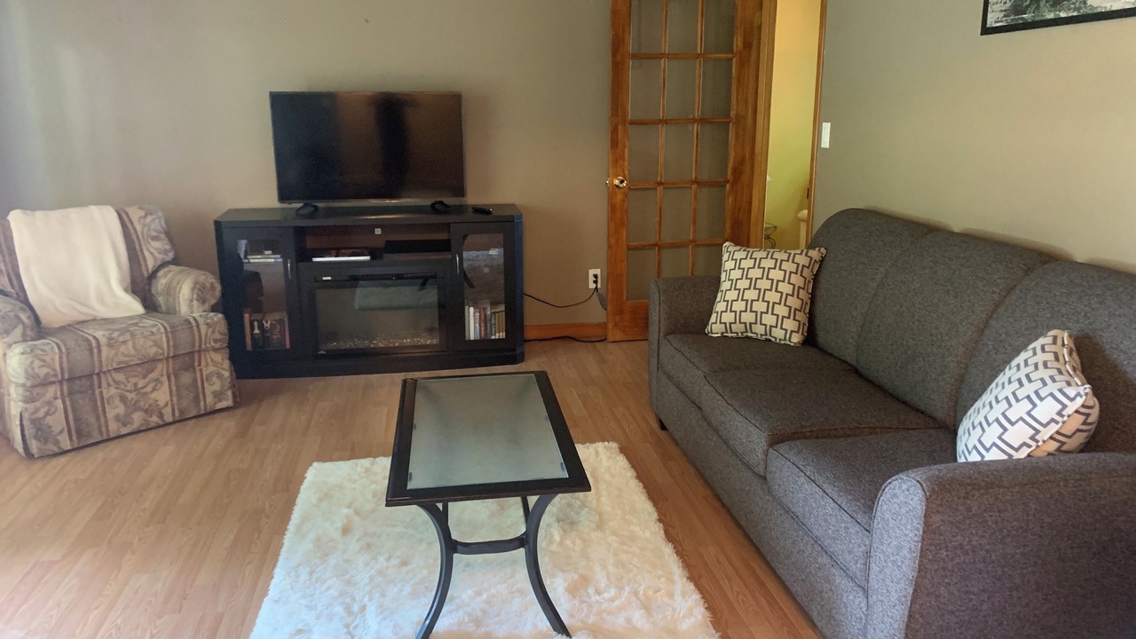 Photo of Livingroom in Sarnia