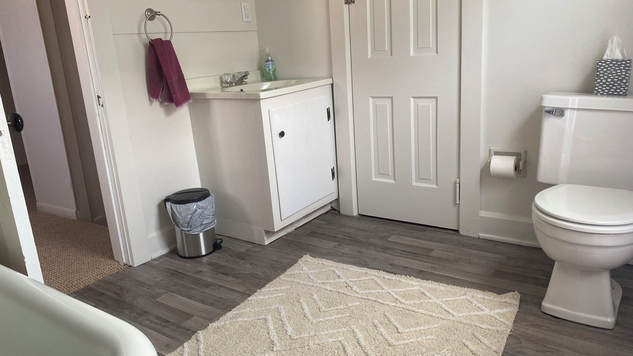 Photo of Bathroom in Ravenswood
