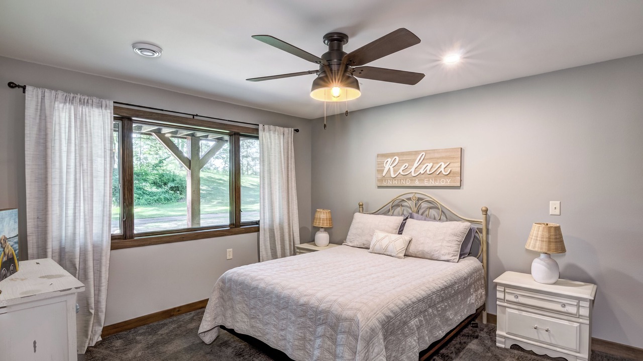 Photo of Bedroom in Holcombe