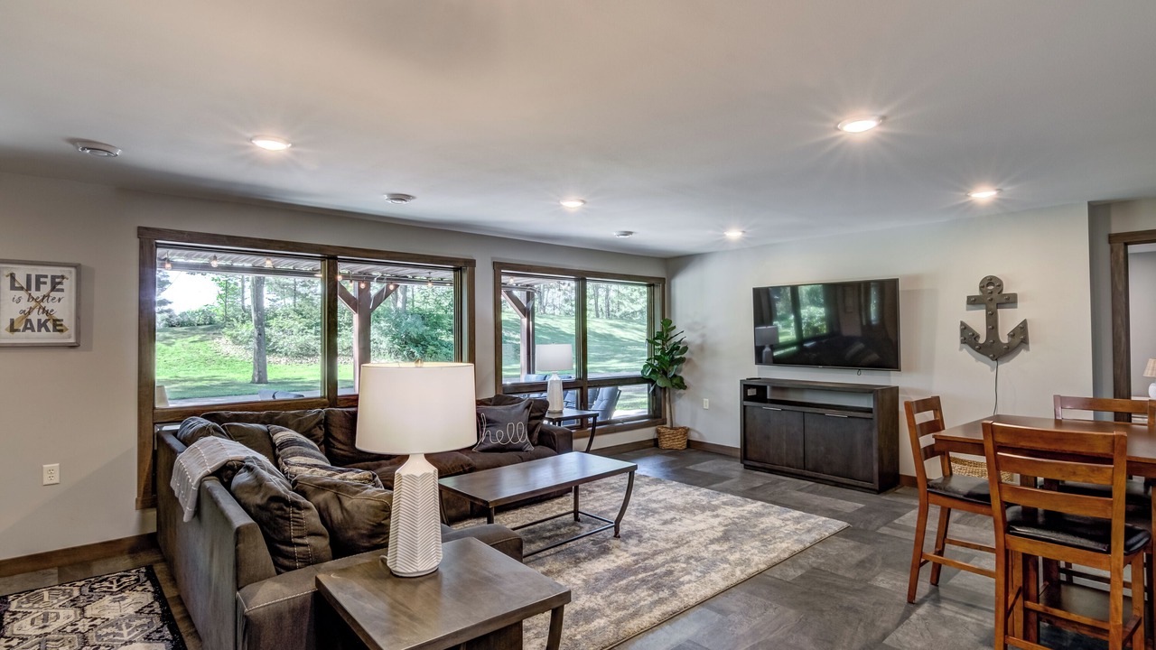 Photo of Livingroom in Holcombe