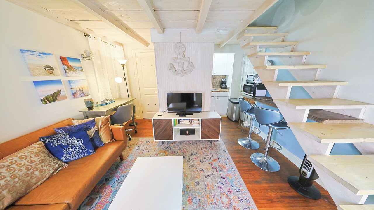 Photo of Livingroom in Marina del Rey