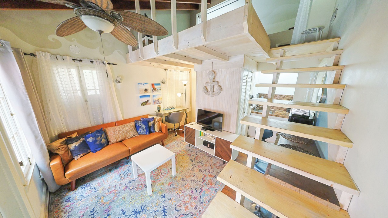 Photo of Livingroom in Marina del Rey