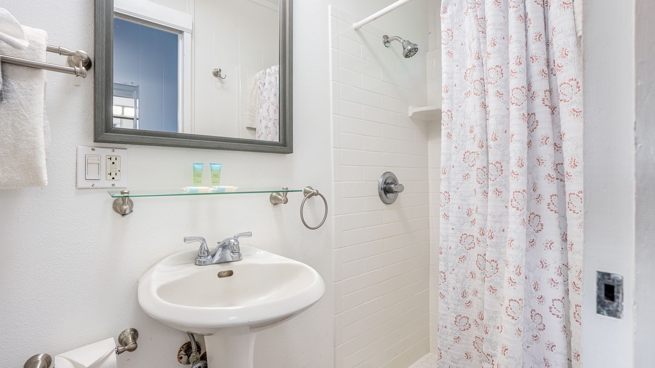 Photo of Bathroom in Wailua