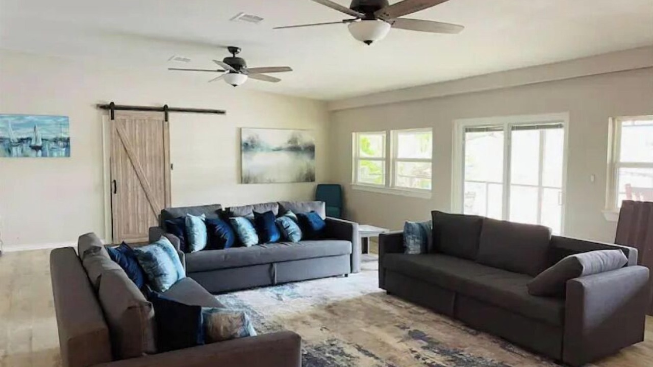 Photo of Livingroom in Granite Shoals